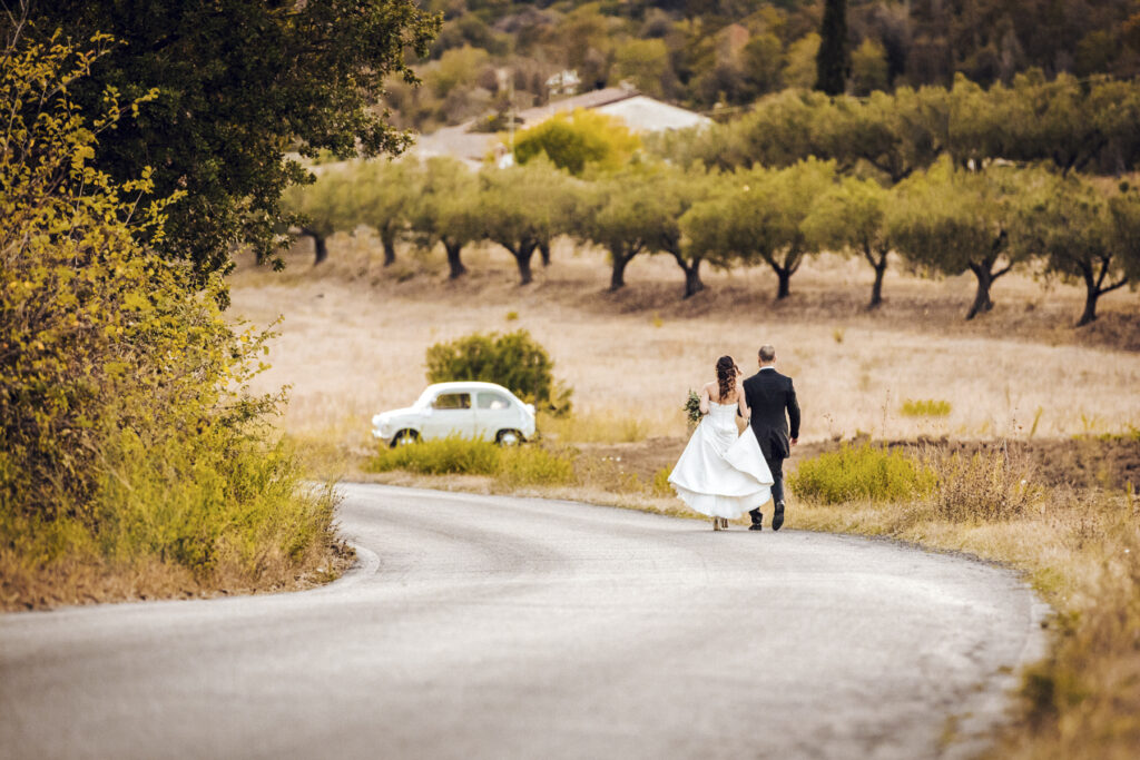 Fotografo di matrimonio a Cerveteri: foto di coppia in campagna